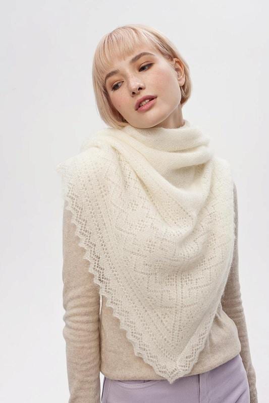 Orenburg goat down shawl (Original), color ecru