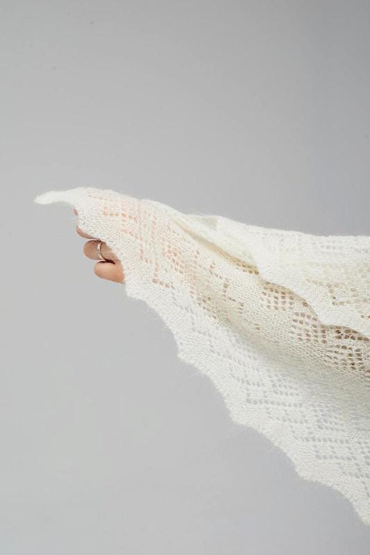 Orenburg goat down shawl (Original), color ecru