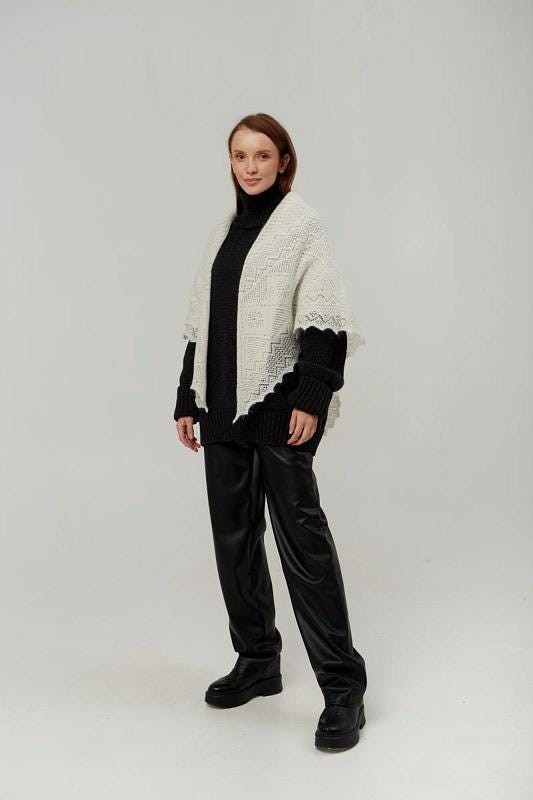 Orenburg goat down shawl (Original), color ecru