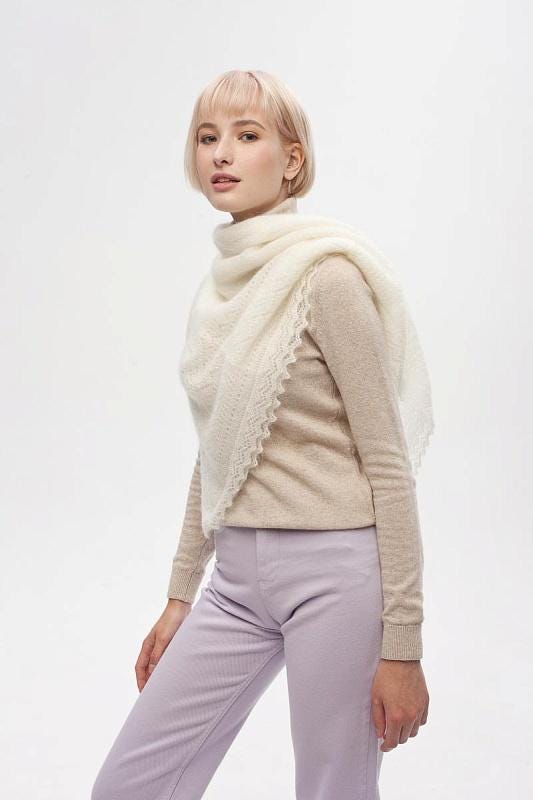 Orenburg goat down shawl (Original), color ecru