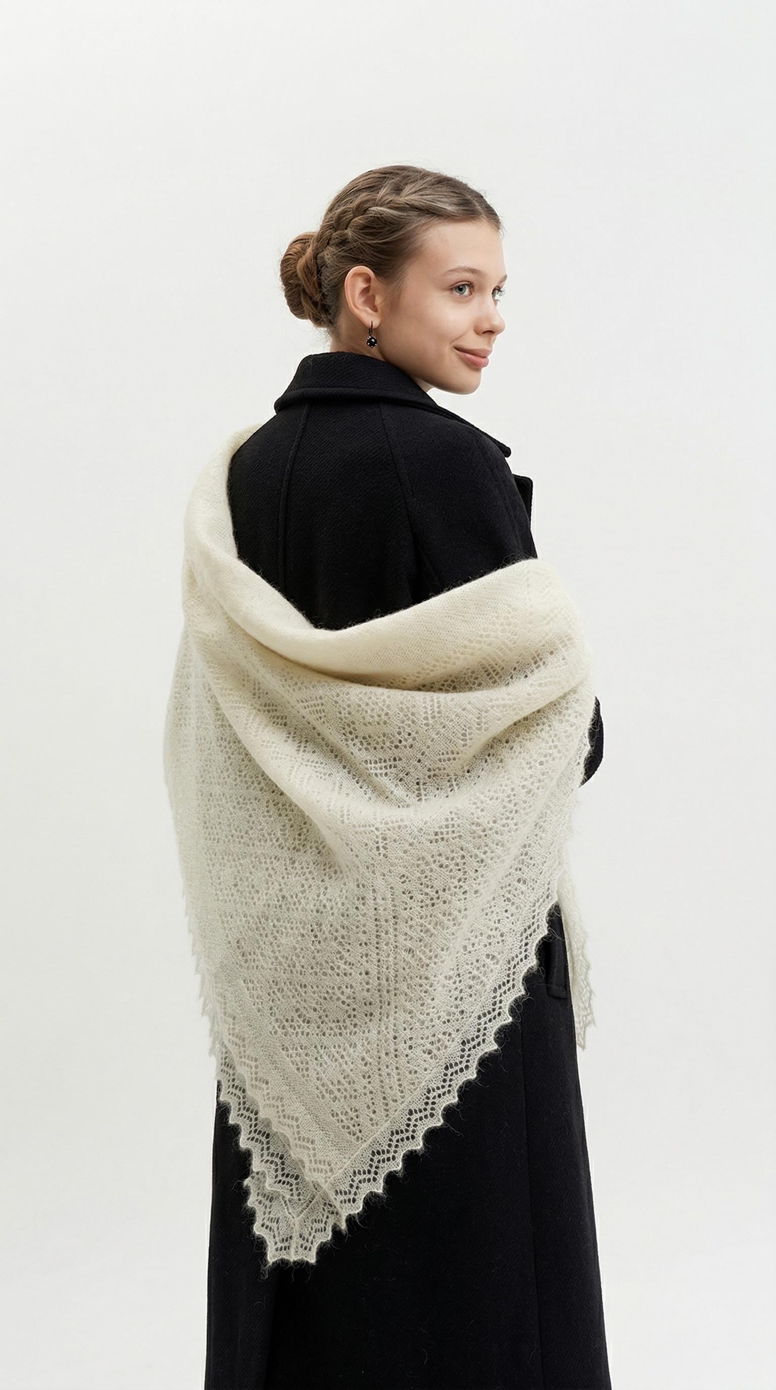 Orenburg lace shawl (Original), color ecru
