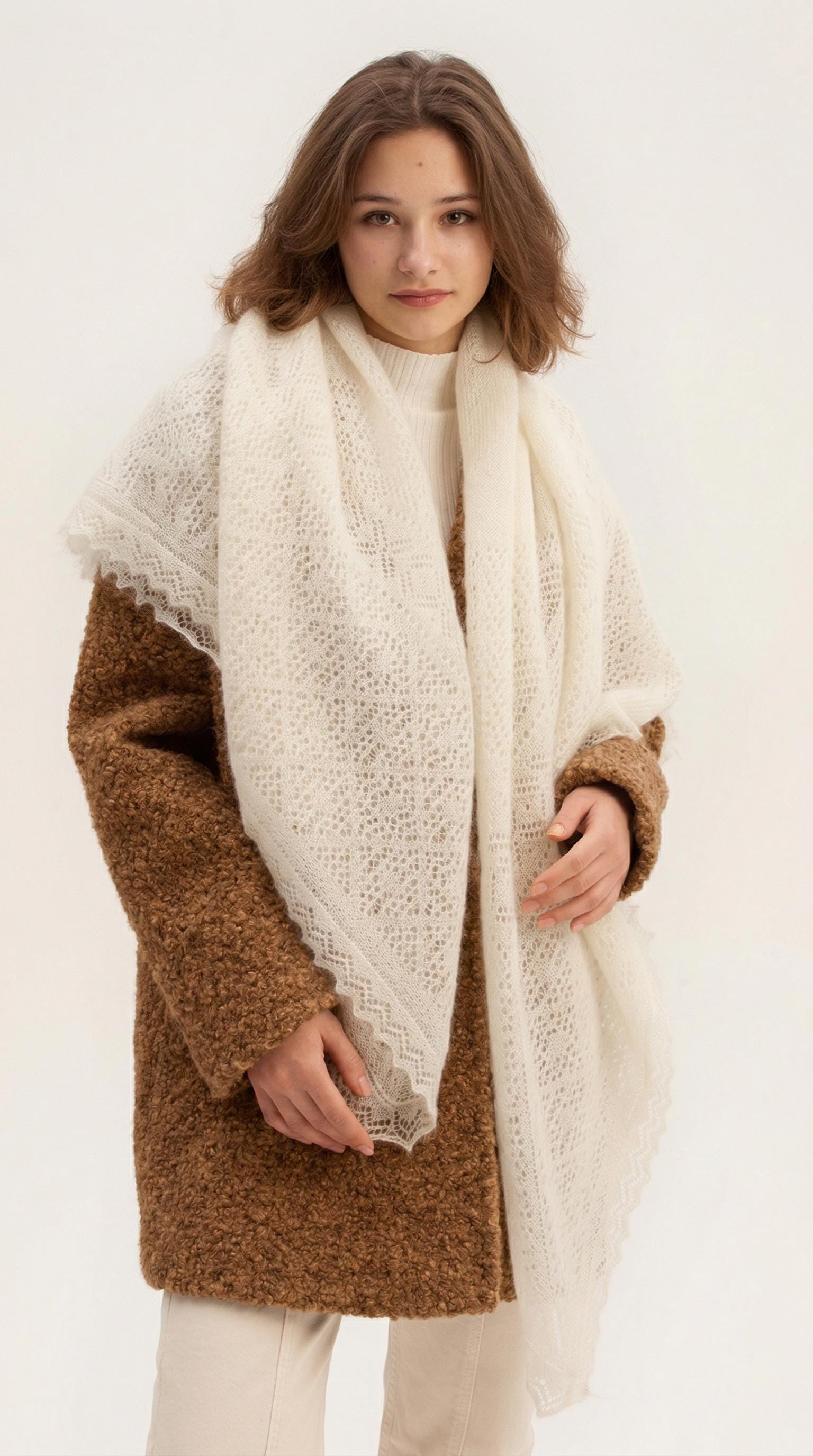 Orenburg goat down shawl (Original), color white