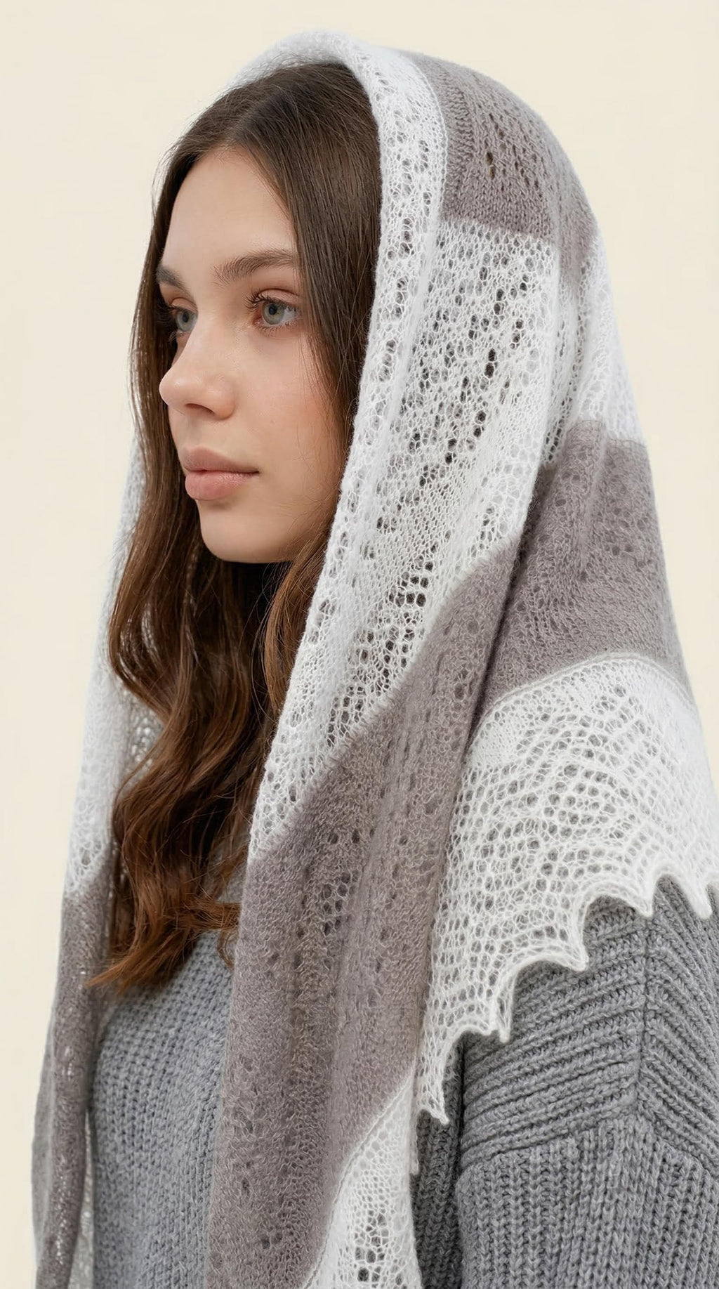 Authentic Orenburg lace-patterned down shawl, color white/grey