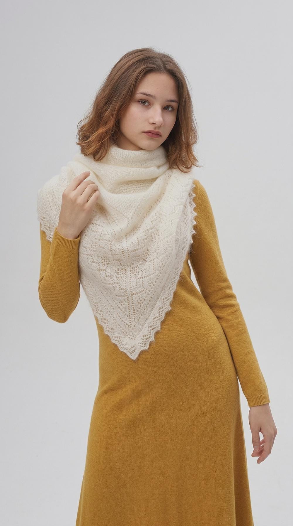 Orenburg goat down shawl (Original), color white