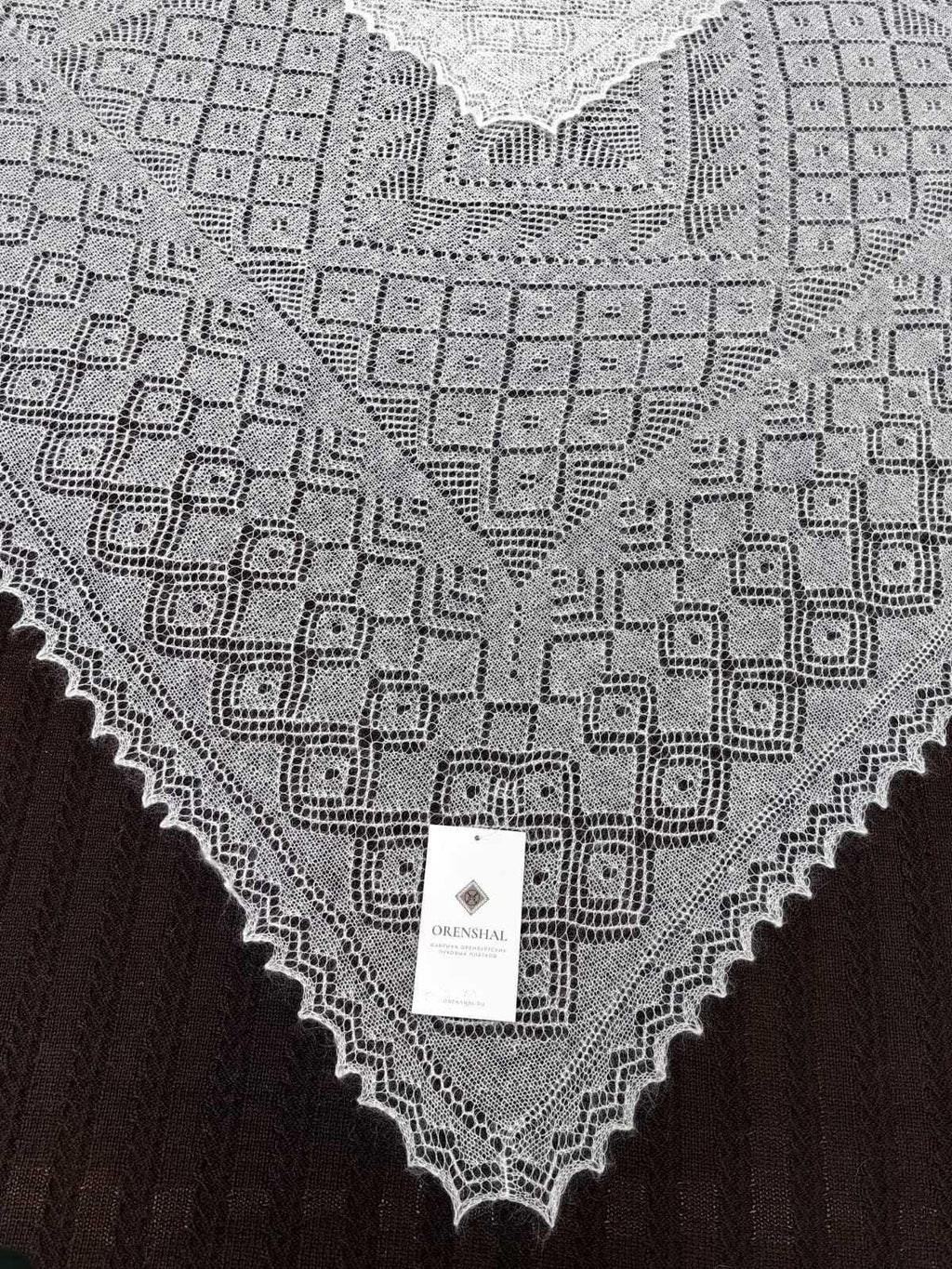 Authentic Orenburg lace-patterned down shawl, color ecru