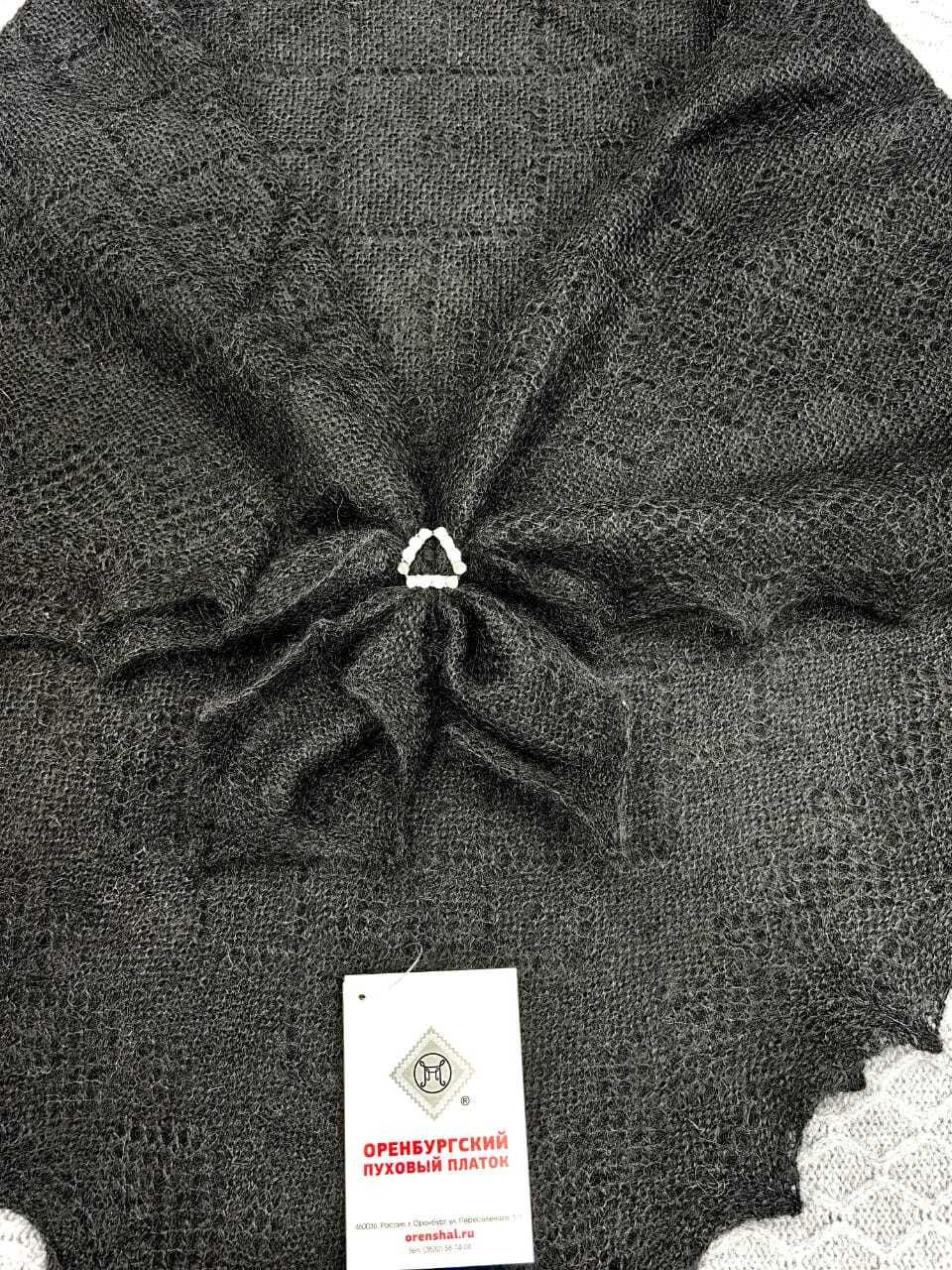 Orenburg goat down shawl (Original), color black
