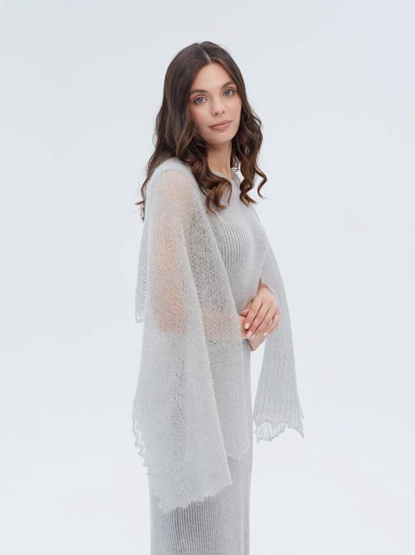 Authentic handcrafted Orenburg down stole, color grey