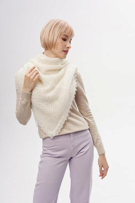 Orenburg goat down shawl (Original), color ecru