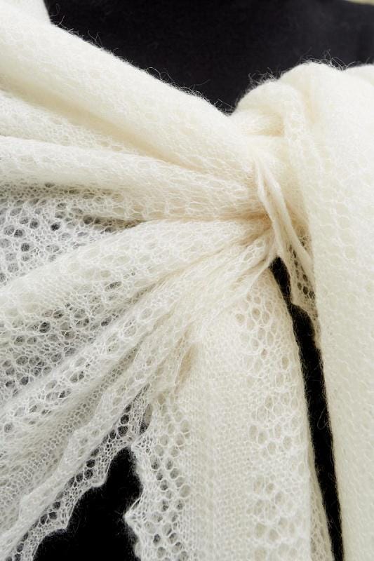 Orenburg goat down shawl (Original), color white