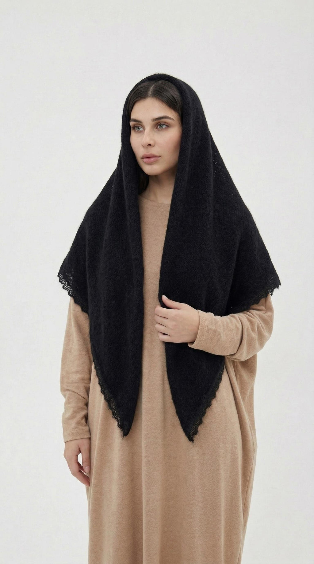 Orenburg goat down shawl (Original), color black