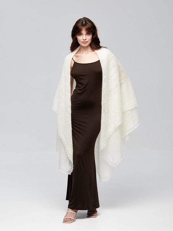 Orenburg goat down shawl (Original), color ecru