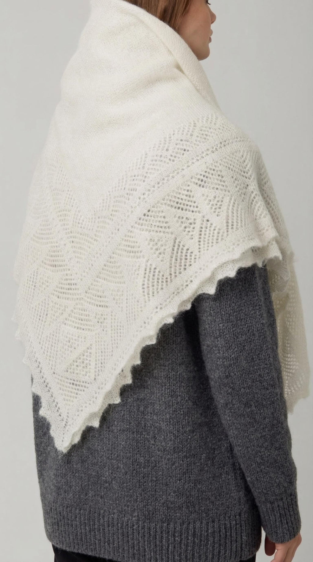 Orenburg goat down shawl (Original), color ecru