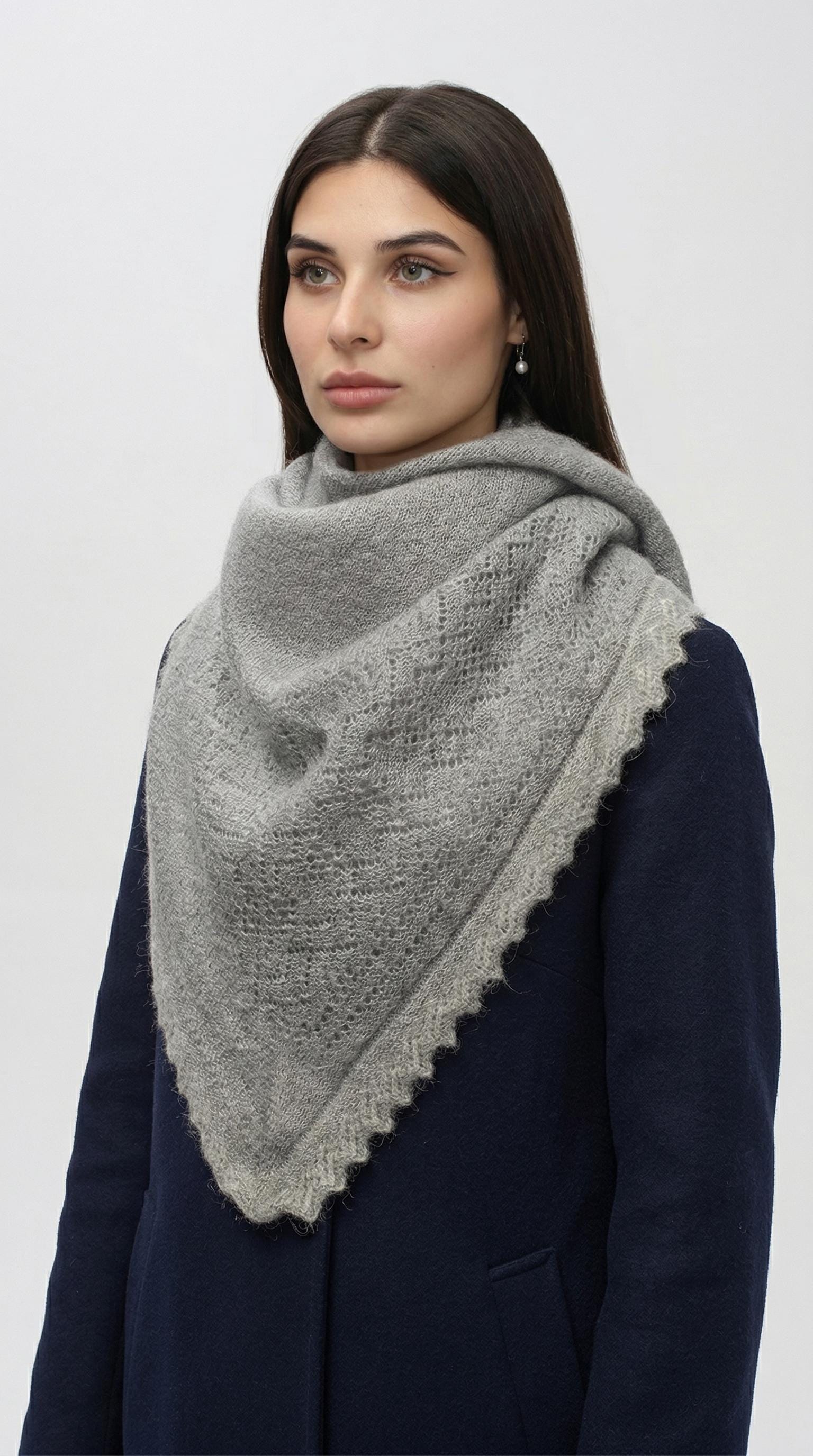 Orenburg goat down shawl (Original), color grey