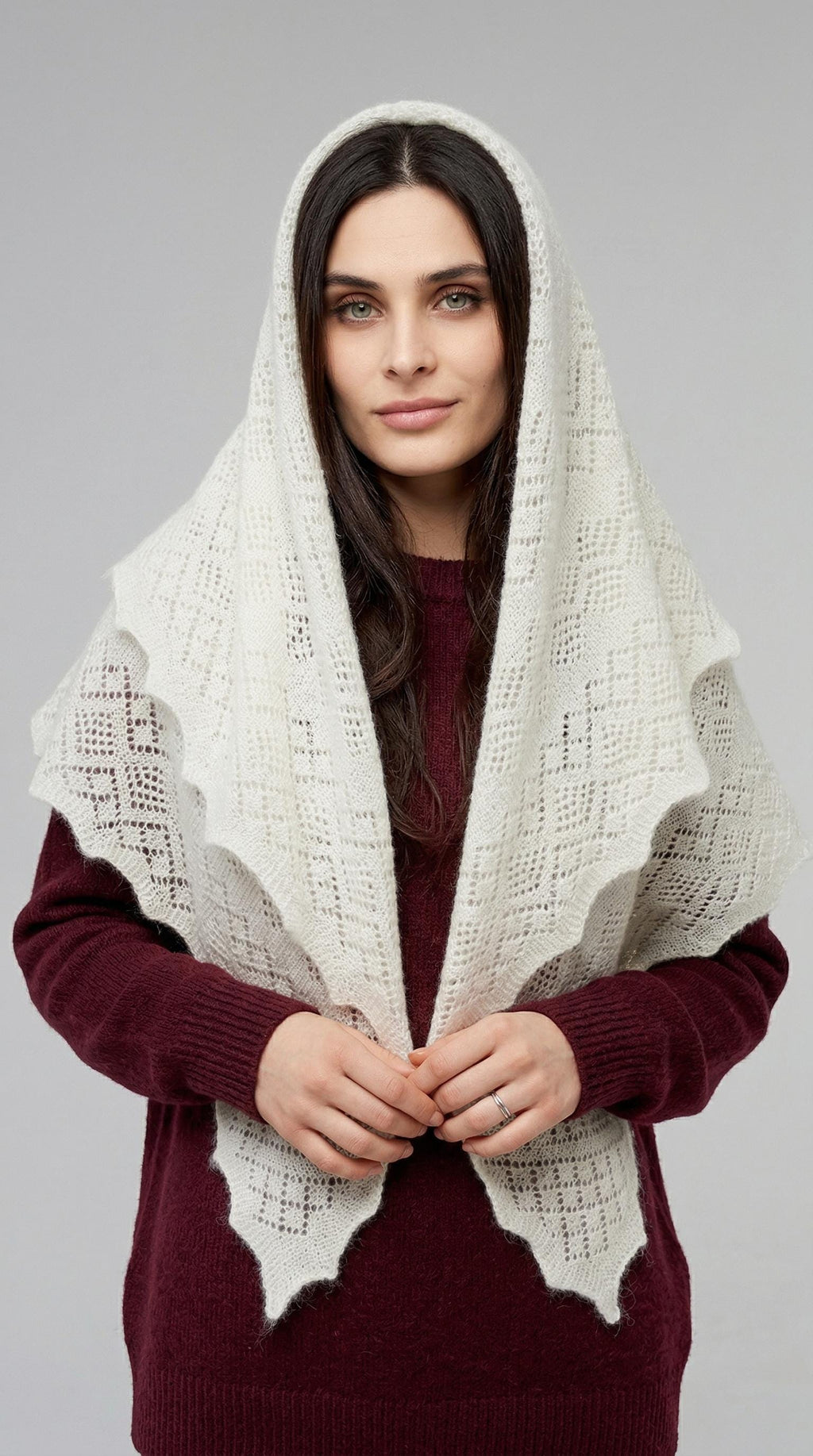 Orenburg goat down shawl (Original), color ecru
