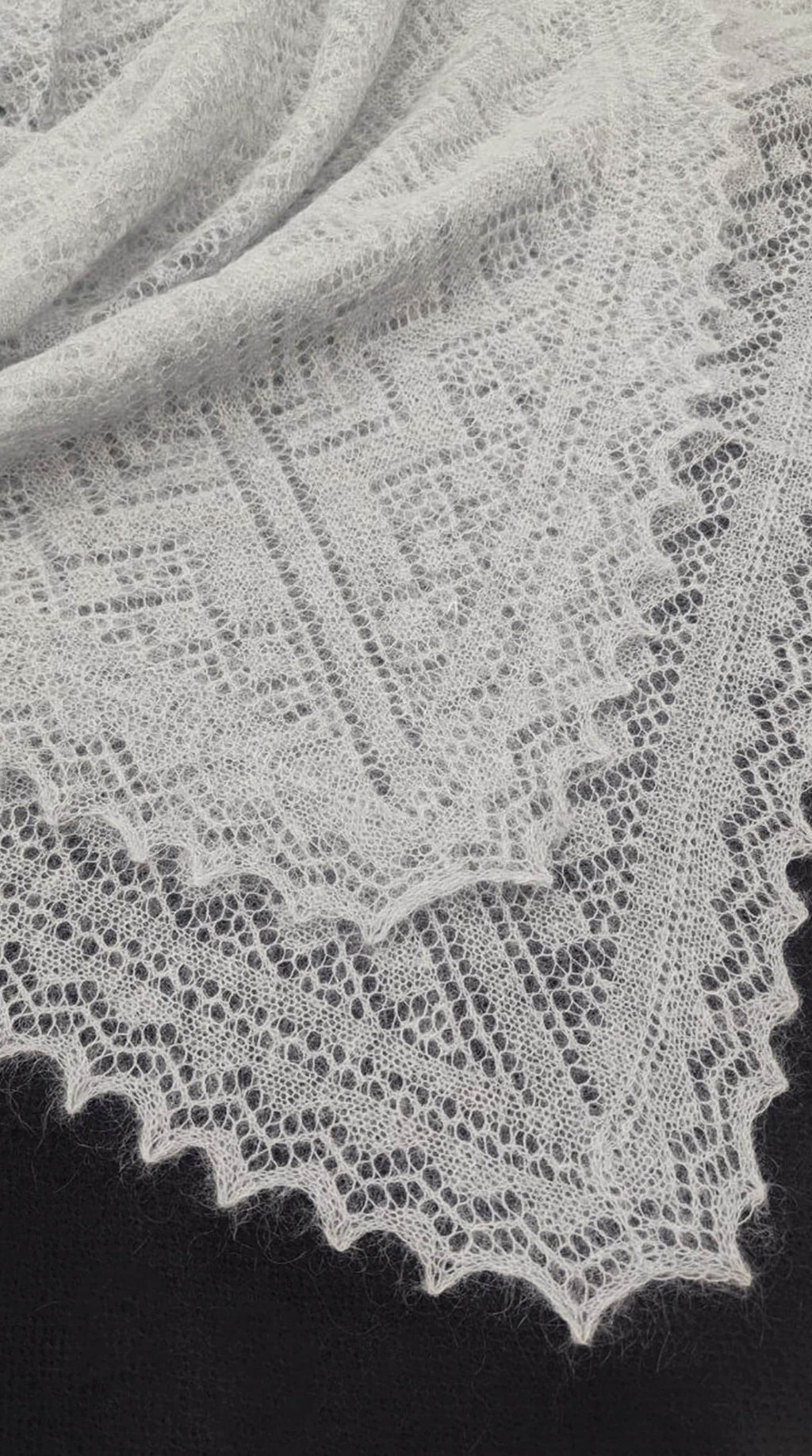Orenburg goat down shawl (Original), color grey