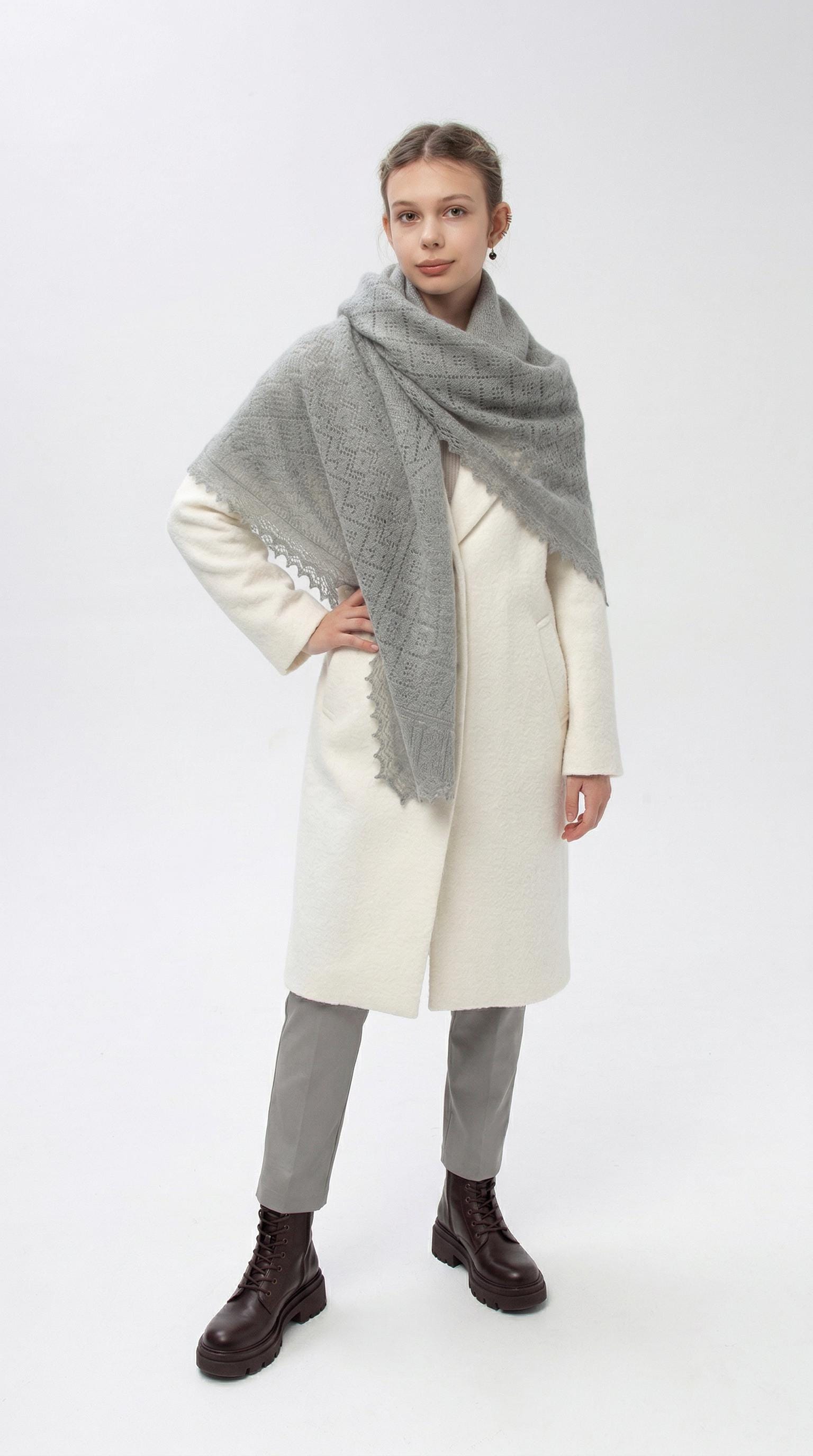 Orenburg goat down shawl (Original), color grey